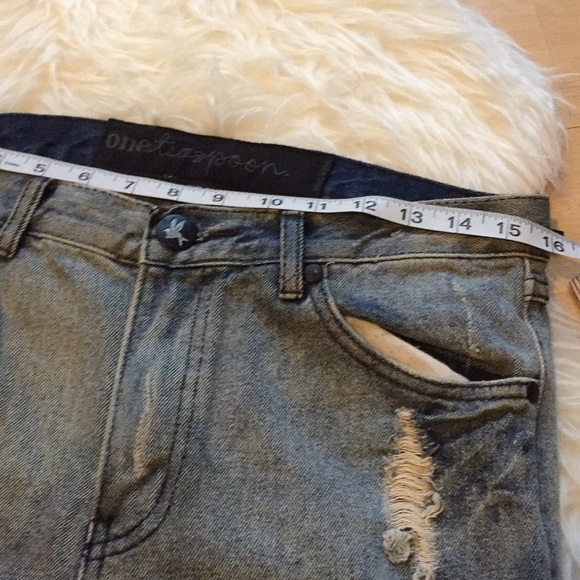 🌺RARE distressed jeans🌺 - Picture 3 of 8